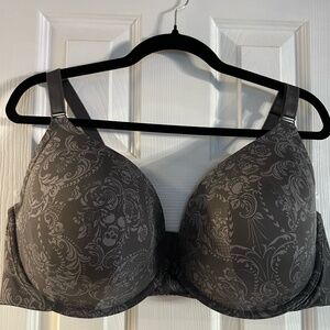 Torrid Curve Silver Skulls Plunge Bra- size 44DDD